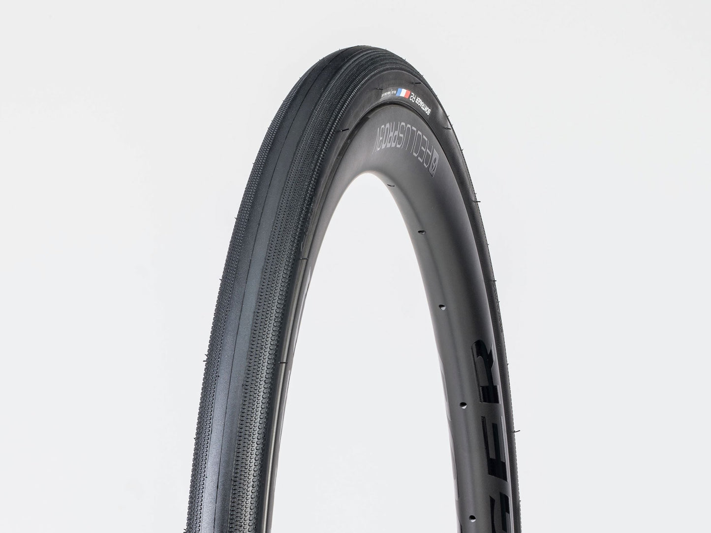 Bontrager R2 Hard-Case Lite 700x32c Tire