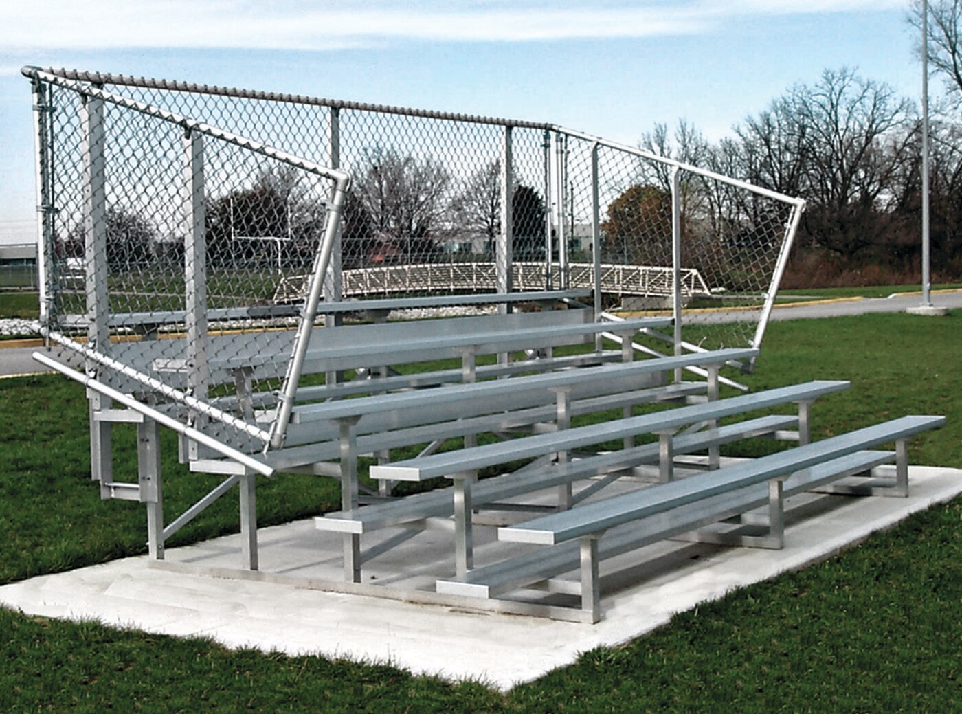 Trigon Deluxe Standard Aluminum Bleacher