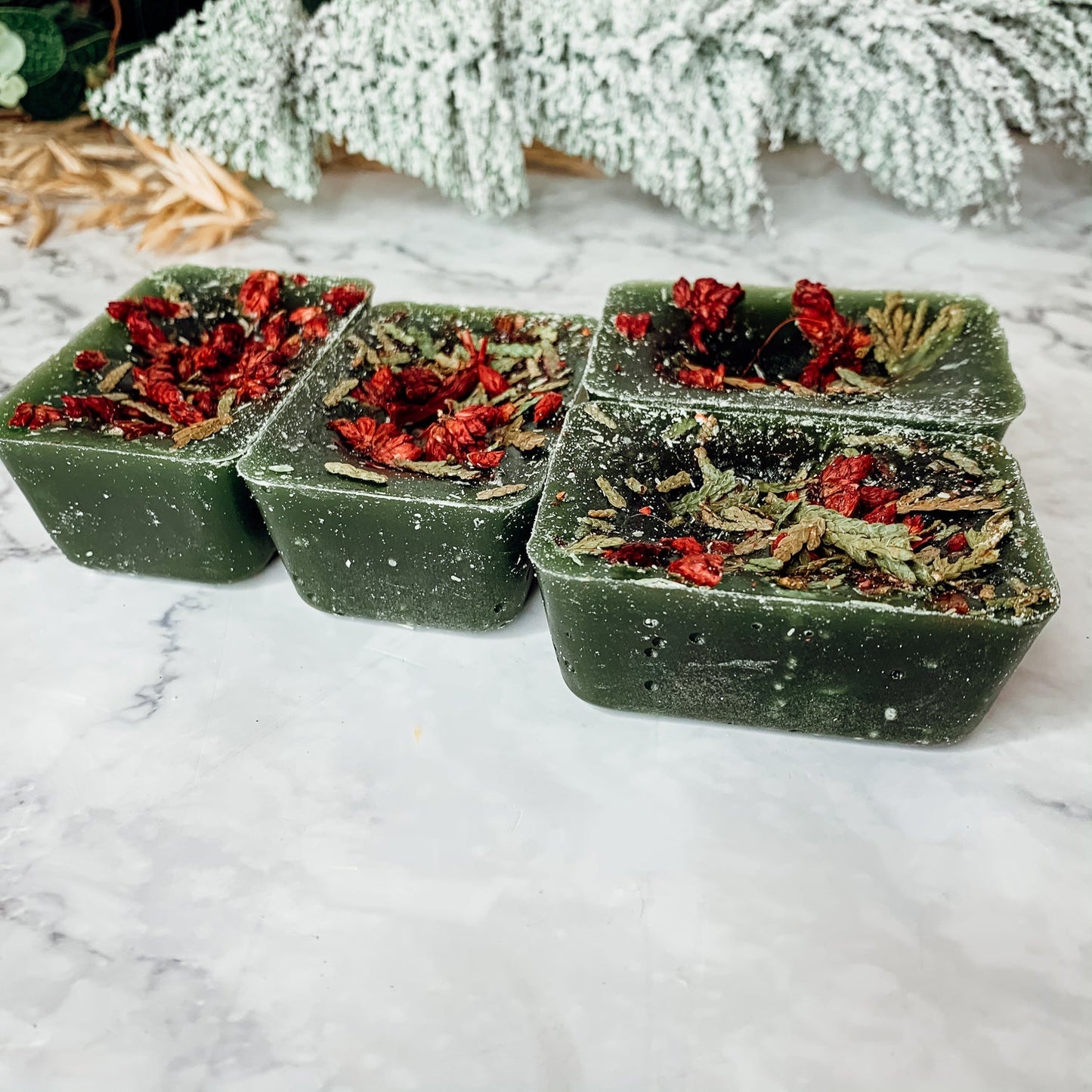 Cedar Berry XL Wax Melts Cranberry Sugar Wood Cabin Winter Scent With Cedar Tip