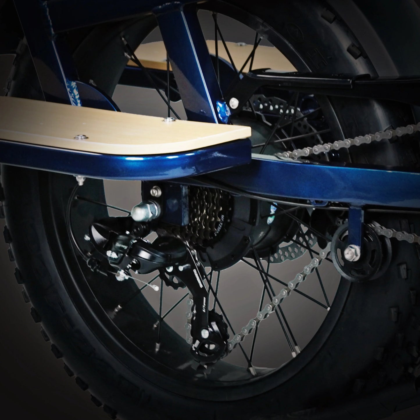 Bee Runner Long-Tail Cargo Electric Bike