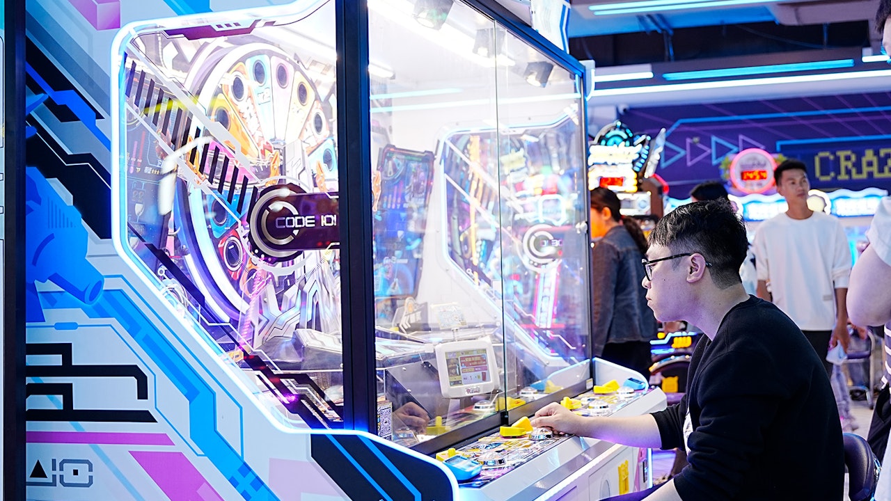 LAI Games Galaxy Hunter Redemption Pusher Arcade Game Machine