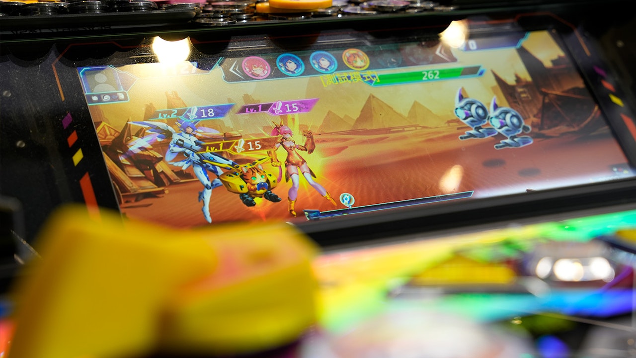 LAI Games Galaxy Hunter Redemption Pusher Arcade Game Machine