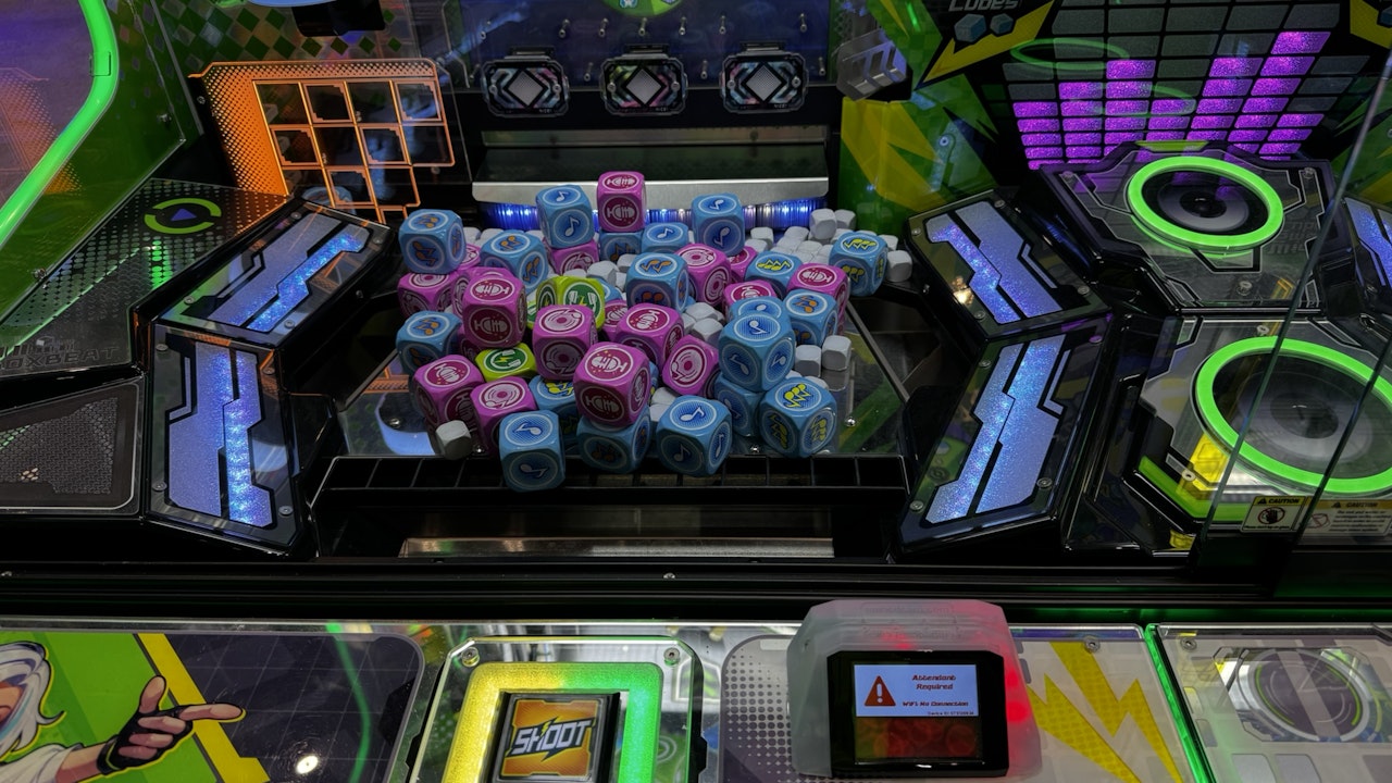 LAI Games Cube Clash Pusher Arcade Game