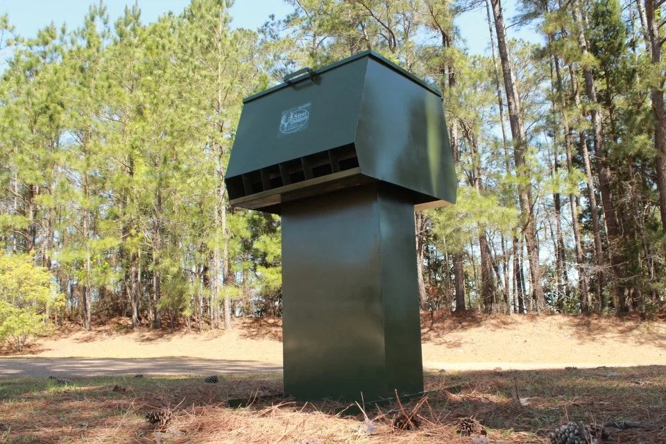 Steel Outdoors 340 LB Bran Deer Feeder