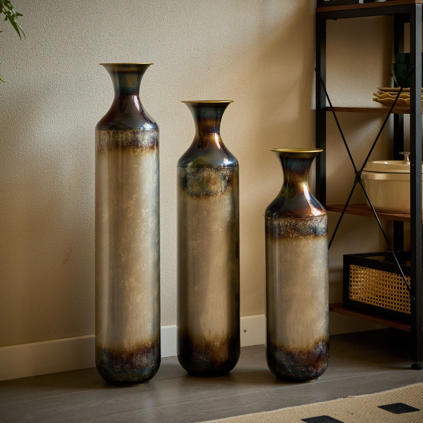 Modern Droplet Shaped Floor Vase Set, Glazed Metal Decorative Vases 3 Piece Home Accent For Living Room - Gold / White