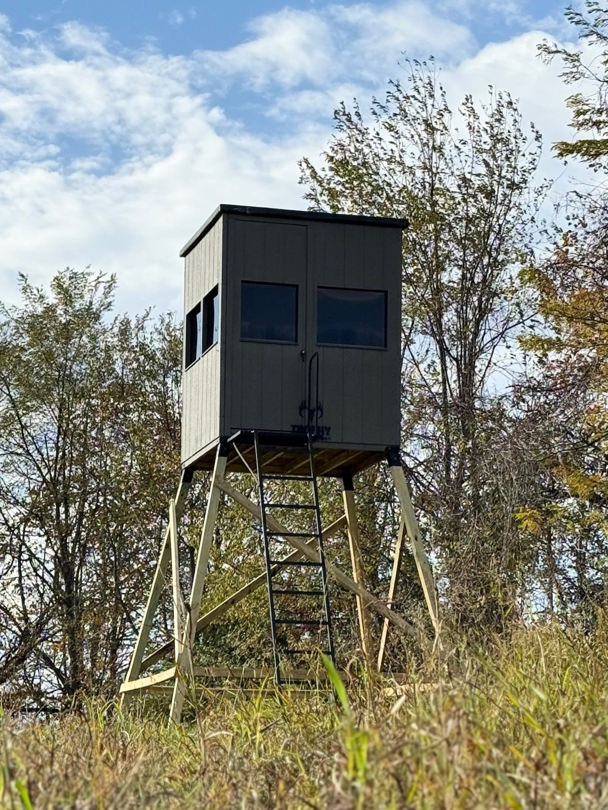 Trophy Hunting Blinds 6'x6' Outfitter Series Blind