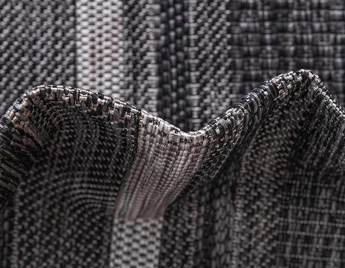 Unique Loom Outdoor Border Collection Area Rug - Soft Border (6' 1" x 9' Rectangle, Black/ Ivory)