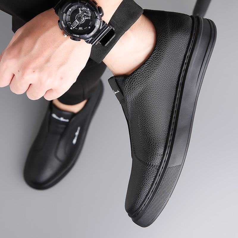 Sneakers with a casual style and anti slip lace up flat bottom with soft sole and soft surface can be easily kicked with one foot