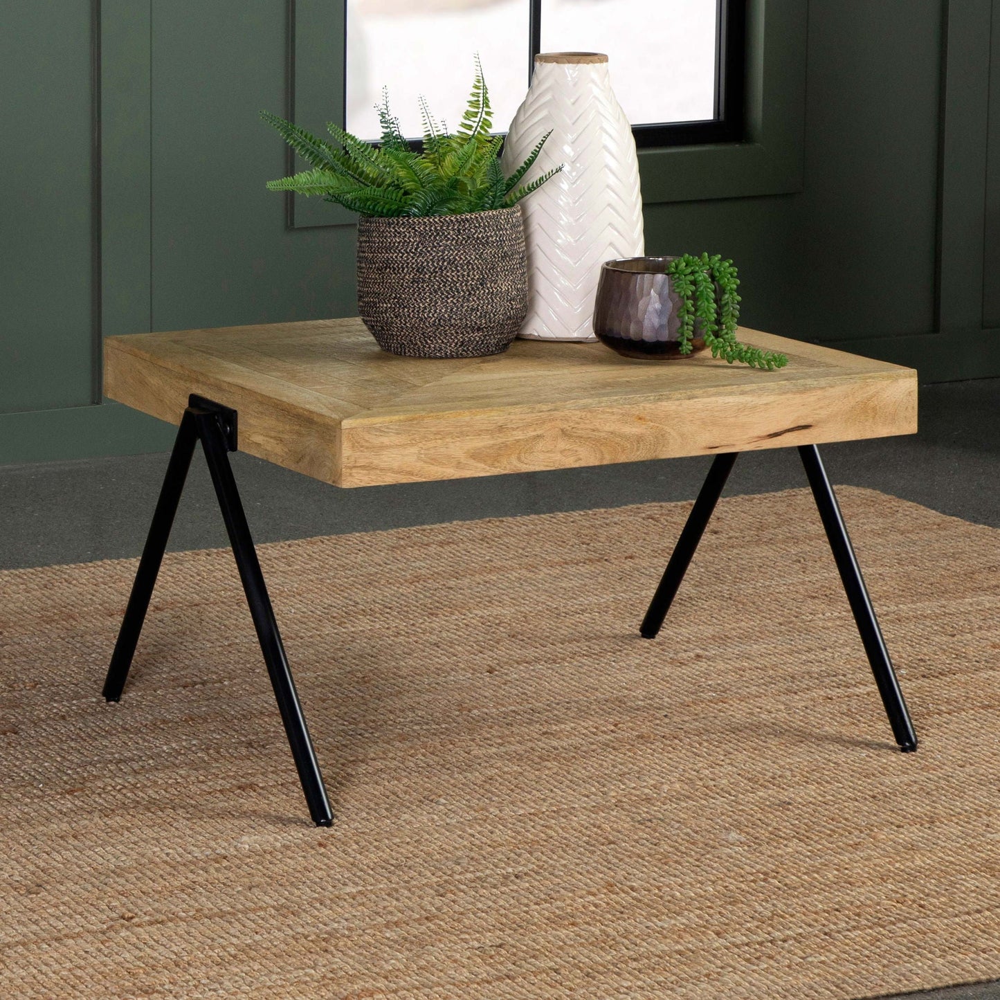 Avery -l Rectangular Coffee Table
