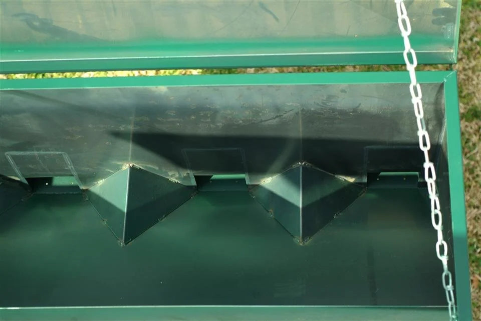 Steel Outdoors 800 lb 8-Chute Gravity Feeder