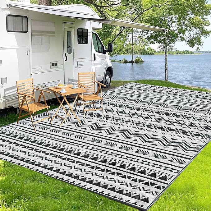 WILDROOTS 8x10 Feet Black and White Plastic Outdoor Rug, Stain Resistant Waterproof Reversible Outdoor Patio Rug, Fade Resistant Camping Rug