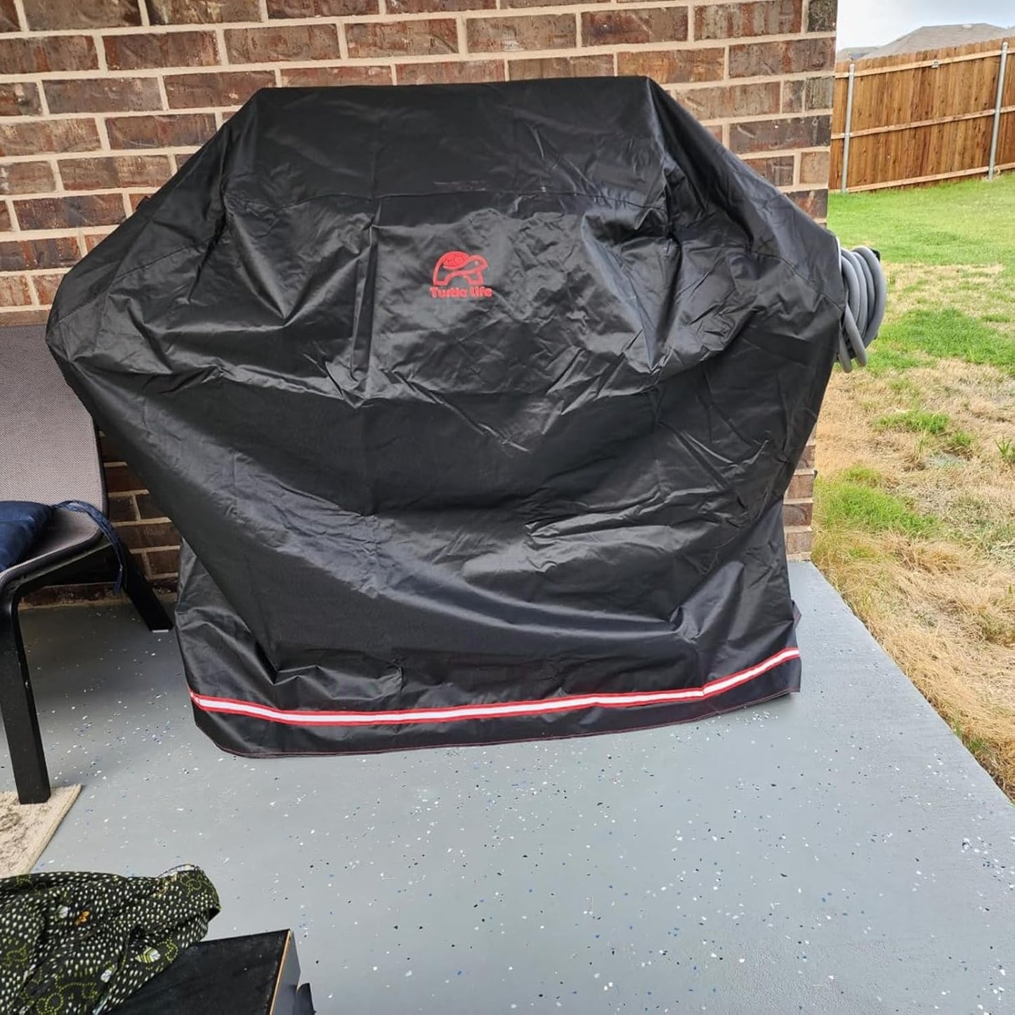 BBQ Grill Cover, 72 Inch Heavy Duty Waterproof 4-6 Burner Barbecue Gas Grill Covers for Weber Genesis Char-Broil Deluxe, Black