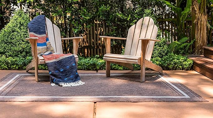 Unique Loom Outdoor Border Collection Area Rug - Soft Border (8' x 11' 4" Rectangle, Brown/ Ivory)