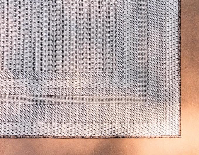 Unique Loom Outdoor Border Collection Area Rug - Soft Border (4' 1" x 6' 1" Rectangle, Brown/ Ivory)