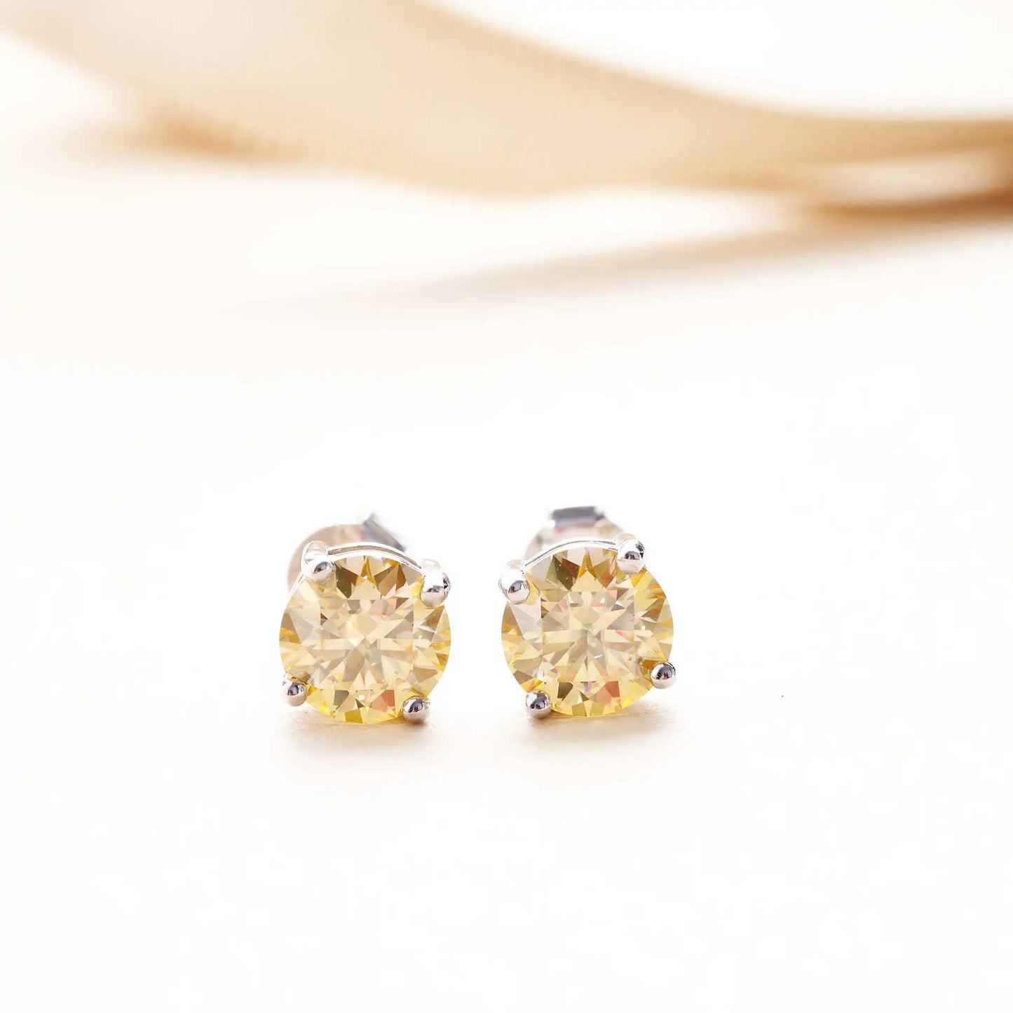 925 Sterling Silver Moissanite Stud Earrings 0.5-1Ct VVS1 Light Yellow