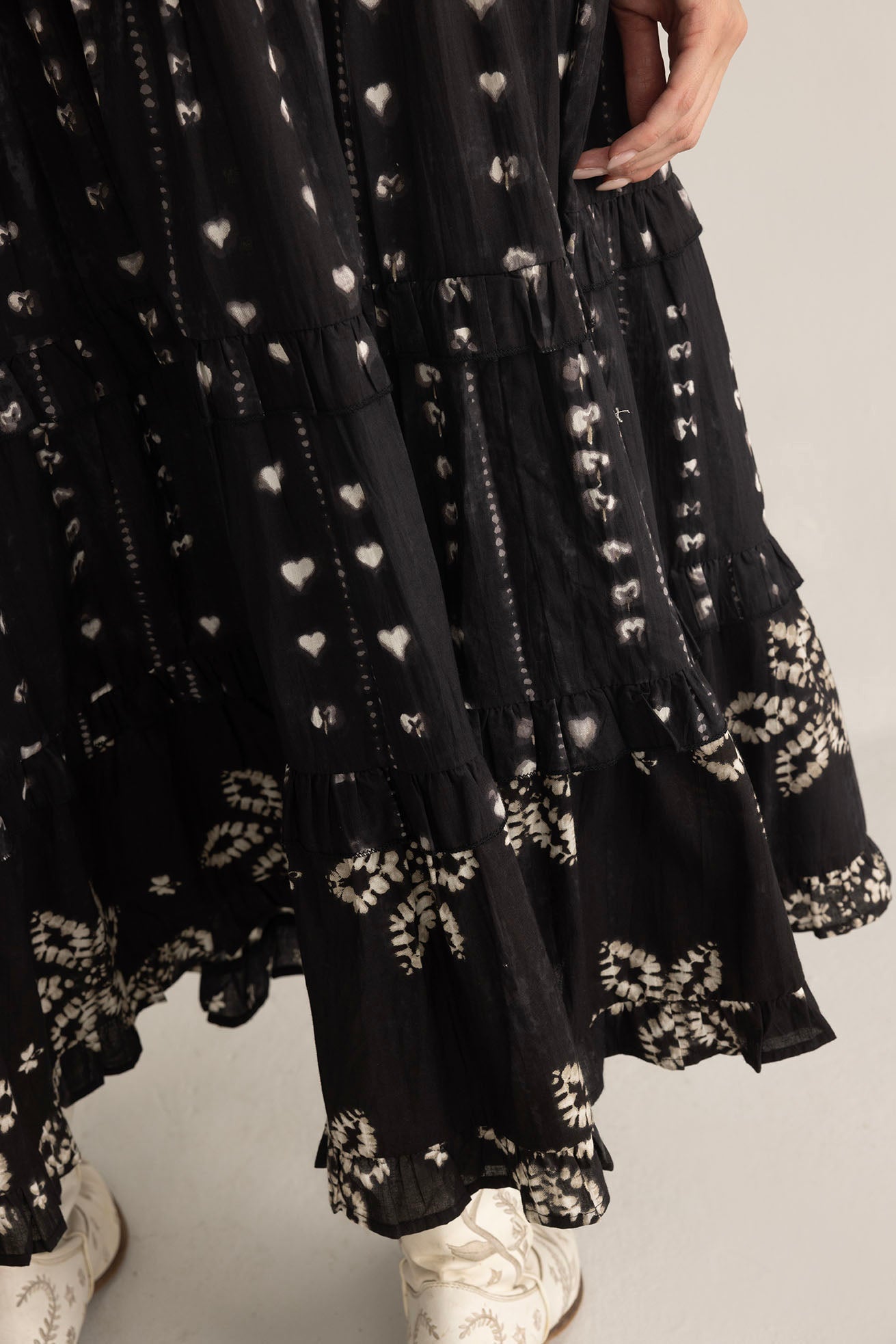 Clover Noir Skirt / Black Clover Elegance Skirt / Noir Chic Clover Skirt / Dark Bloom Midi Skirt / Elegant Black Floral Skirt / Clover Pattern A-Line Skirt / Midnight Clover Skirt / Classic Noir Print Skirt / Romantic Black Floral Skirt / Soft Draped Clover Skirt / Modern Noir Midi Skirt / Timeless Black Bloom Skirt / Luxe Clover Design Skirt / Flowing Noir Floral Skirt / Urban Black Elegance Skirt / Minimal Clover Skirt / Chic Dark Floral Skirt / Designer Noir Clover Skirt / Elegant Evening Skirt / Black G