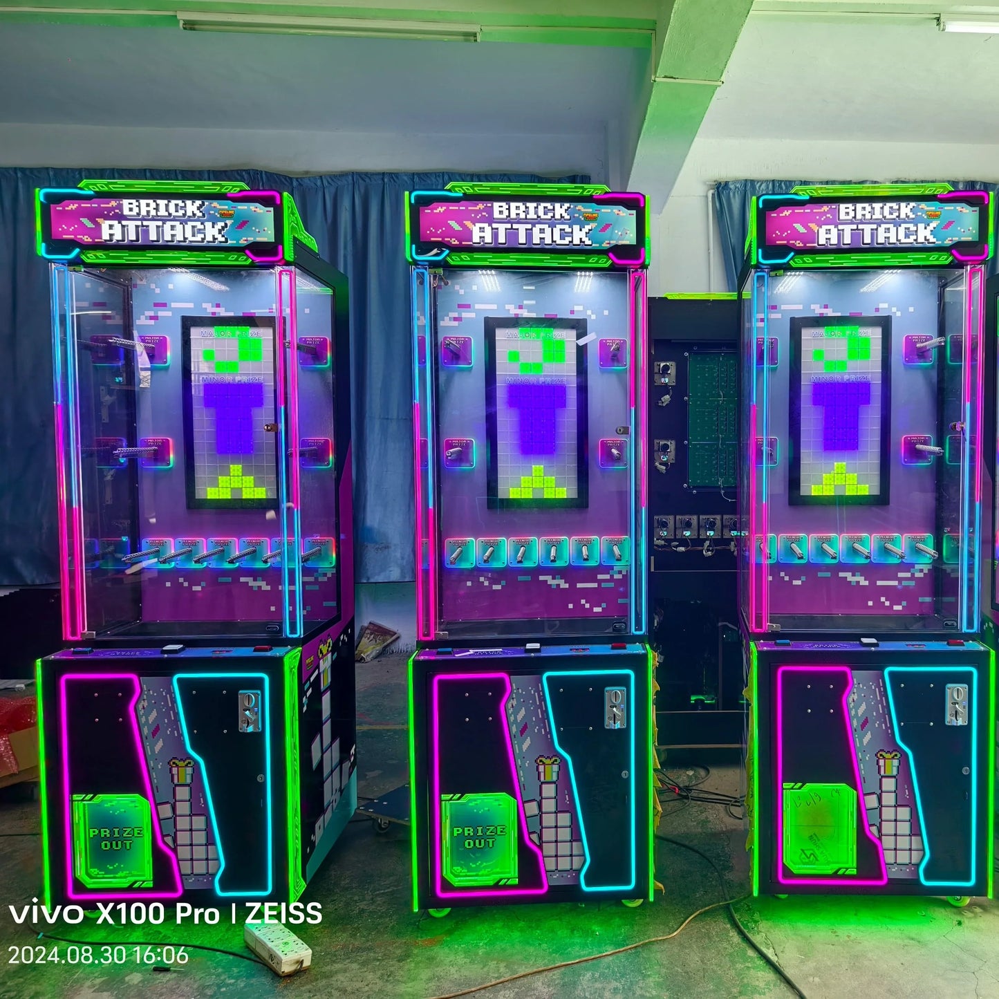Pipeline Games Brick Attack 31” Arcade Game