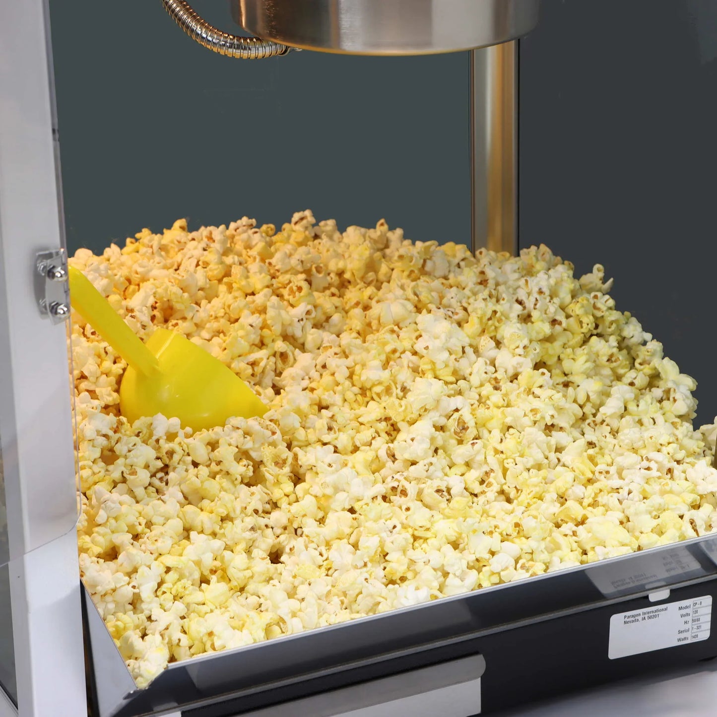 Contempo Pop 4 and 8 Ounce Popcorn Machines with Cart by Paragon Concessions