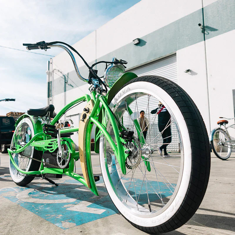Tracer Signature Pro 26'' 800W Chopper Cruiser Electric Bike w/ Cigarette Lighter & USB Charging Port
