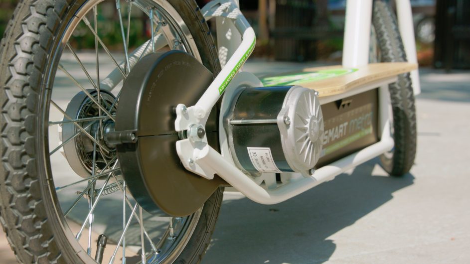 Razor EcoSmart Metro Electric Scooter
