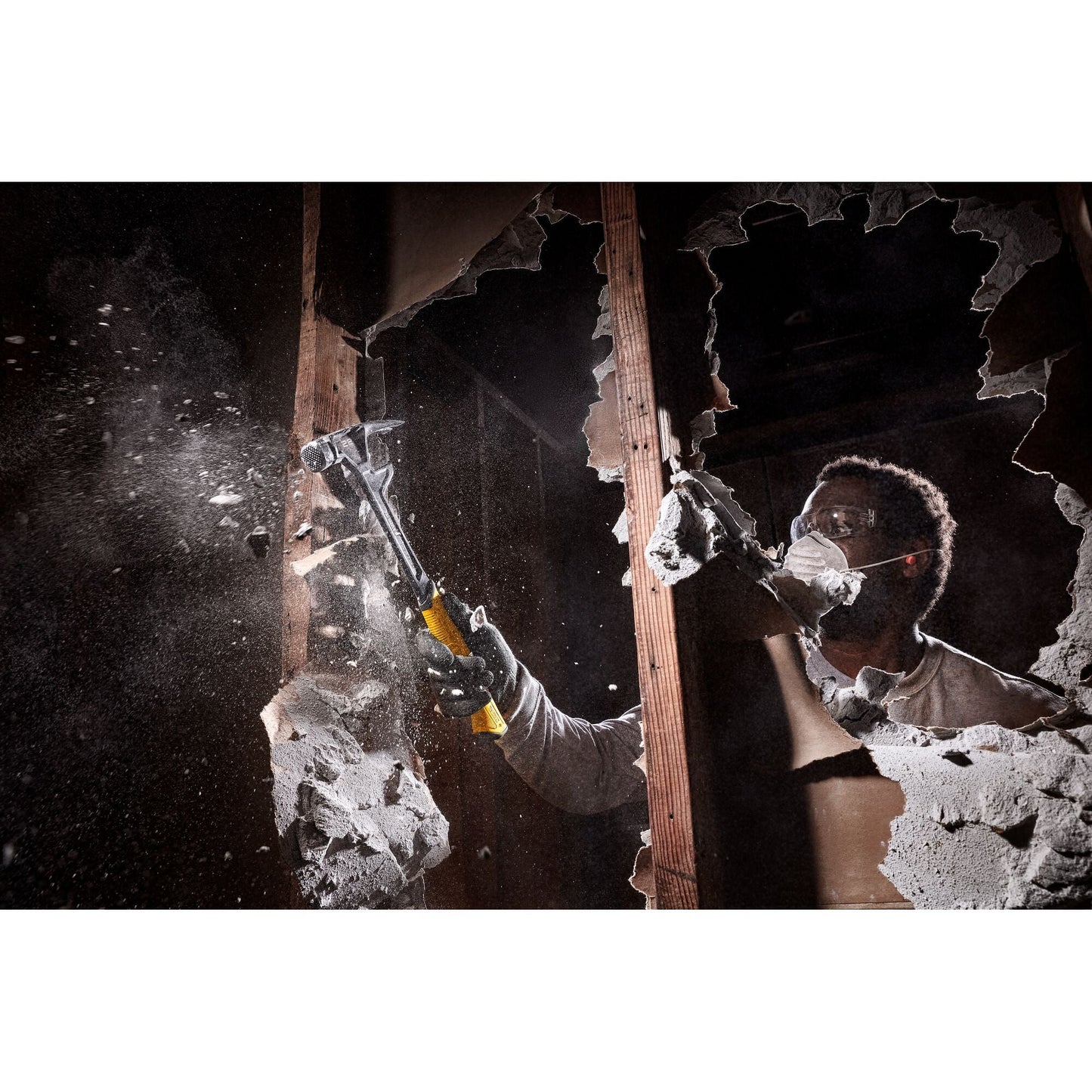 DeWalt DWHT51008 24oz Demolition Smooth-Face Curved Claw Hammer