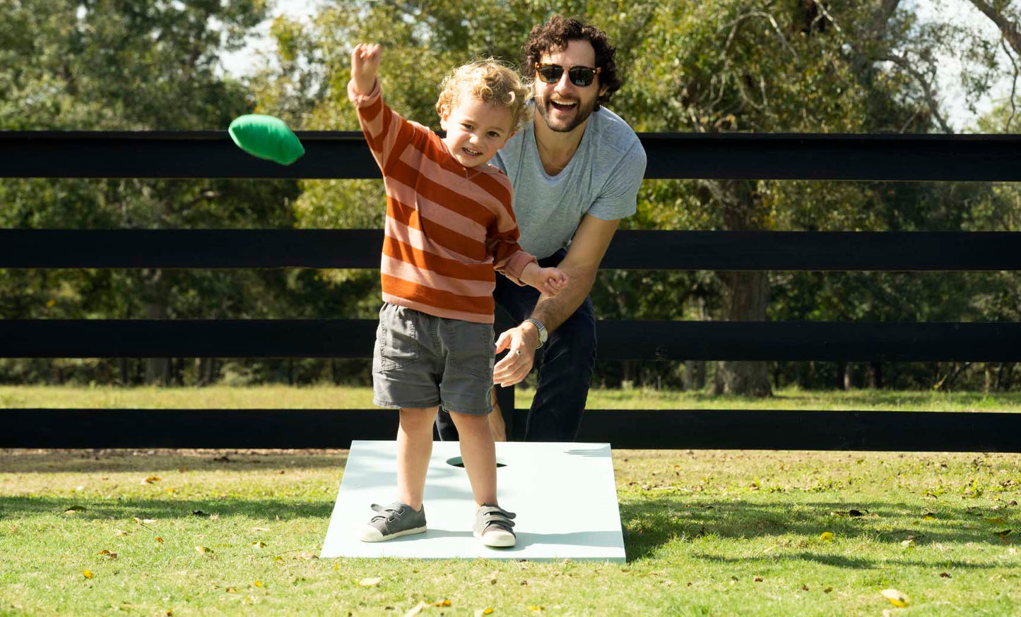 Ledge Lounger Cornhole Outdoor Game