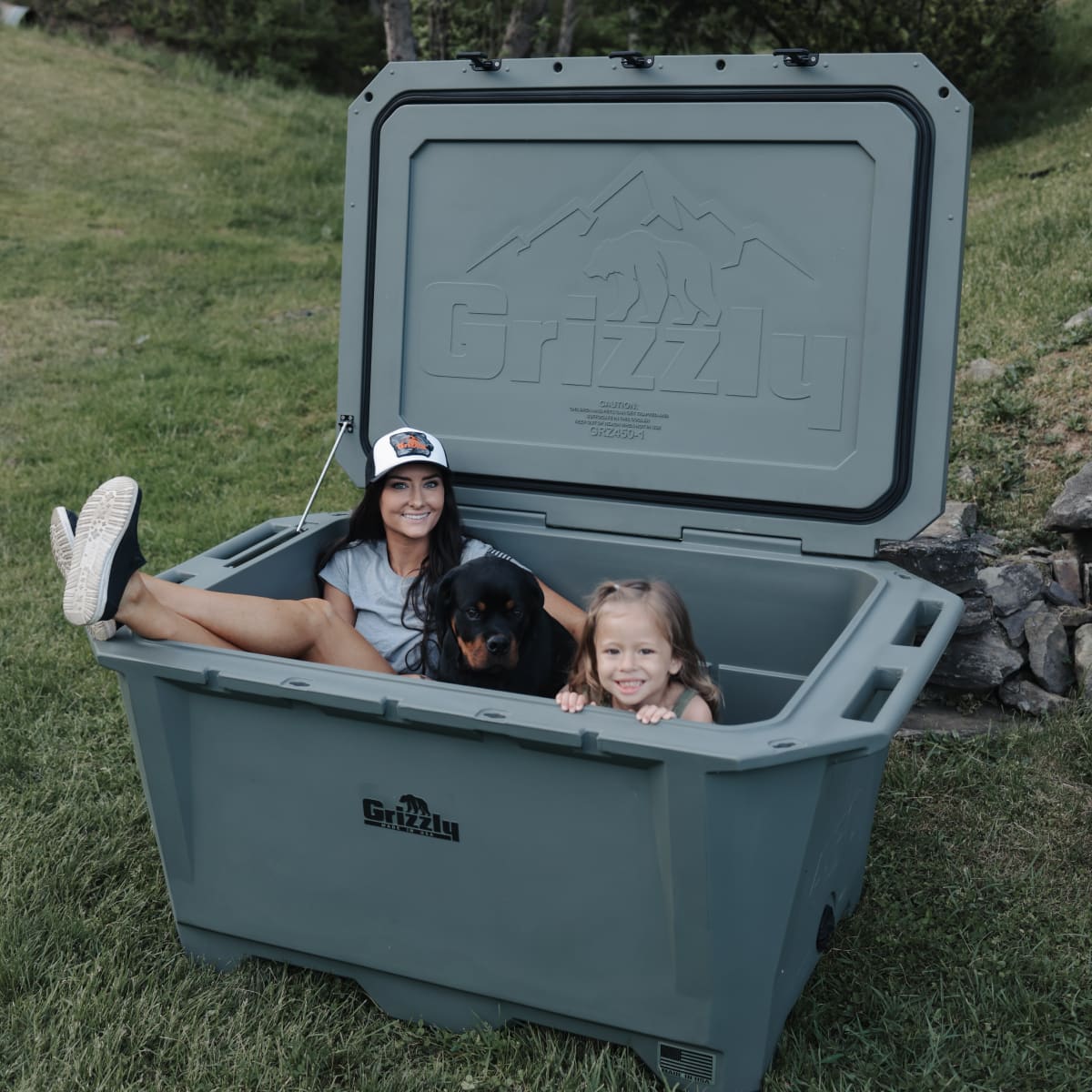 Grizzly 450 Quart Cooler