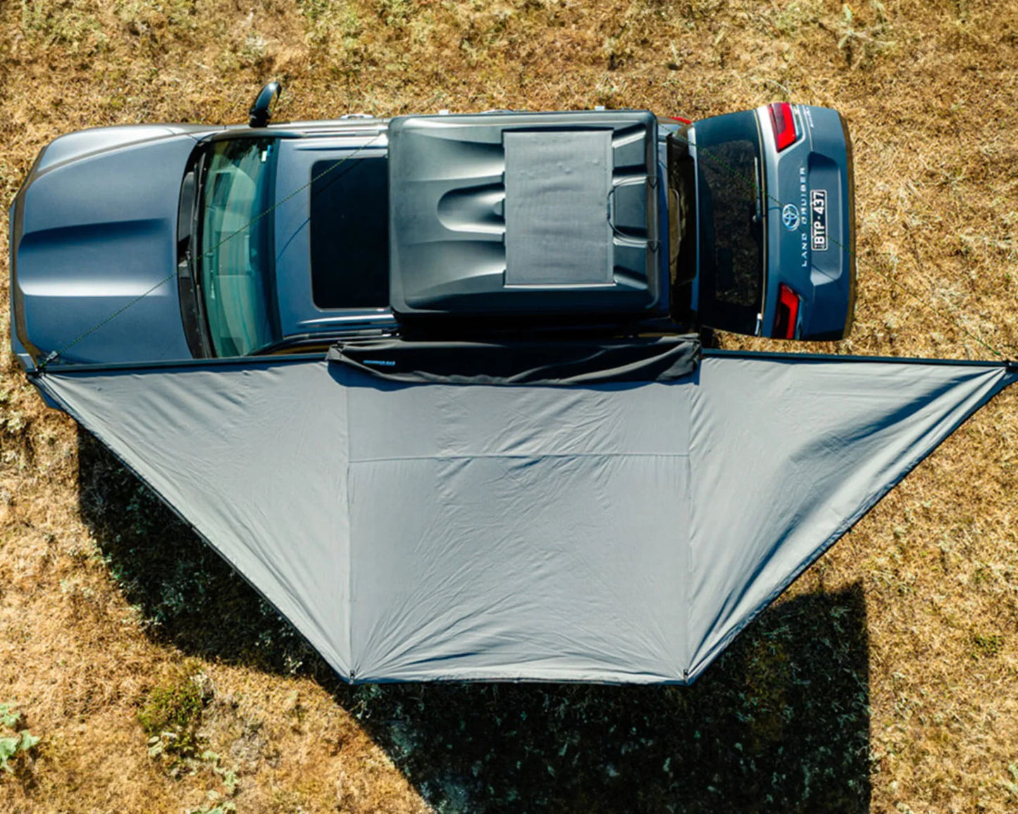 Ironman 4x4 DeltaWing 180° Vehicle Awning