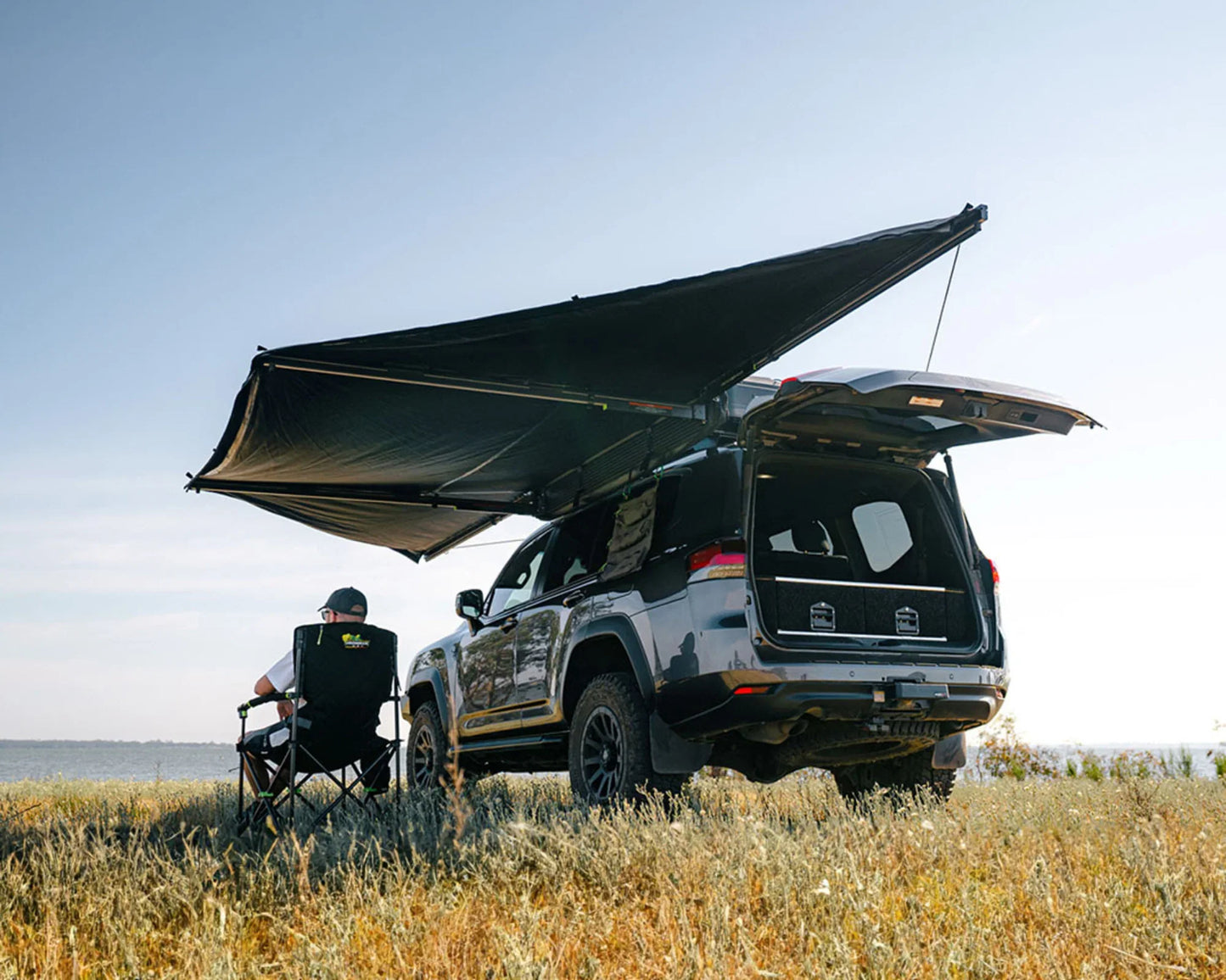 Ironman 4x4 DeltaWing 180° Vehicle Awning