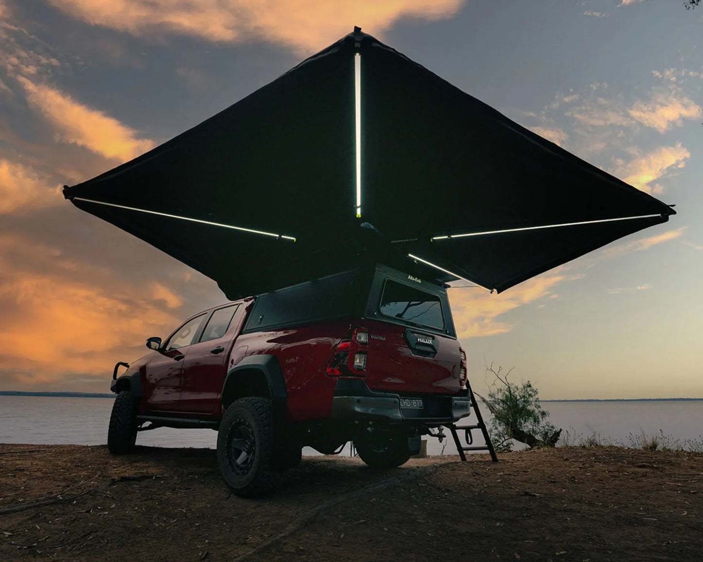 Ironman 4x4 DeltaWing 270° Vehicle Awning