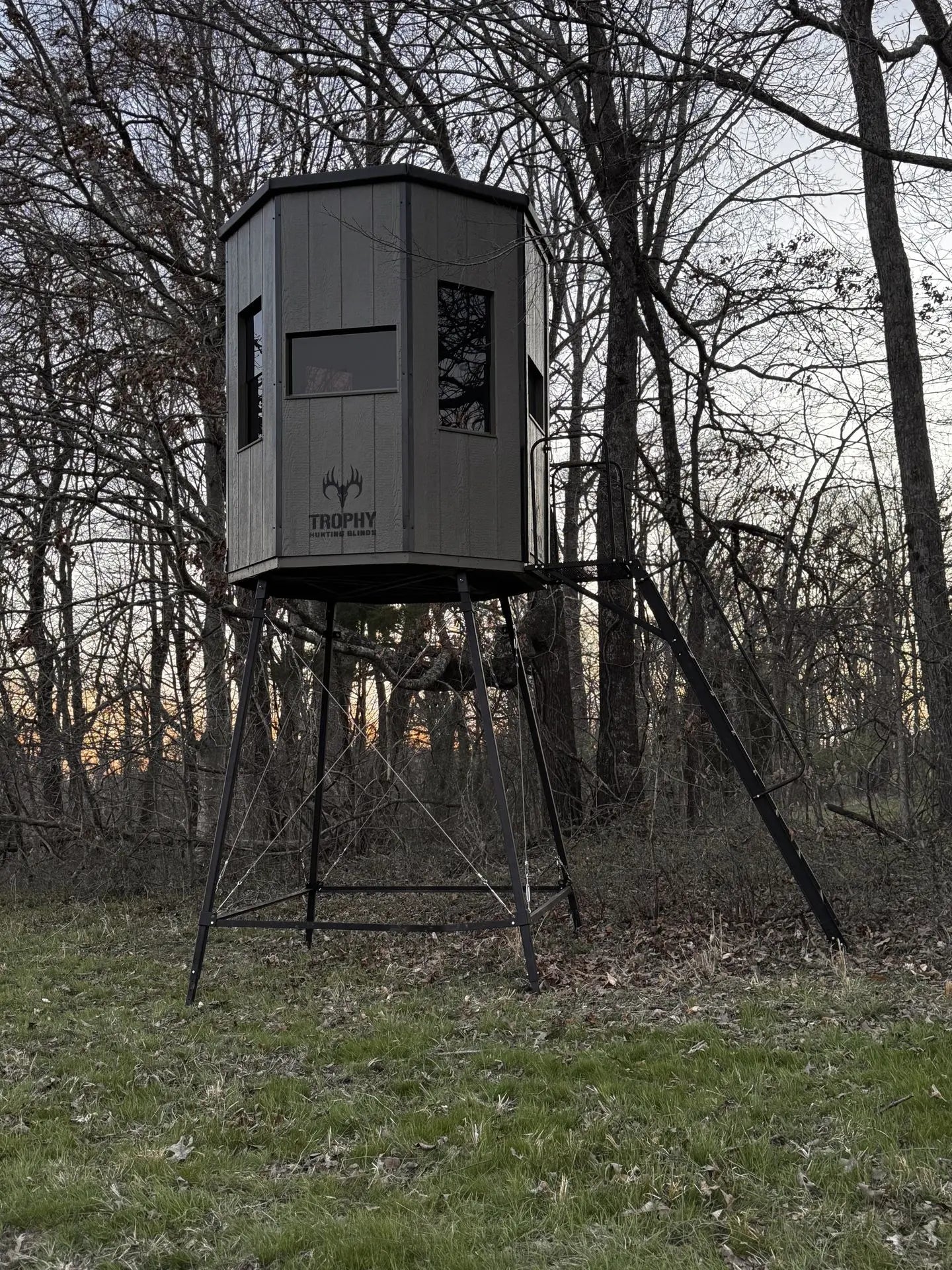 Trophy Hunting Blinds 7' Pro Series Octagon Hunting Blind