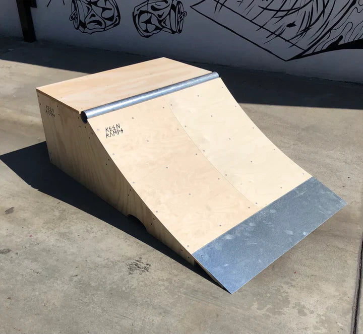 Keen Ramps Quarter Pipe - 18"x3'
