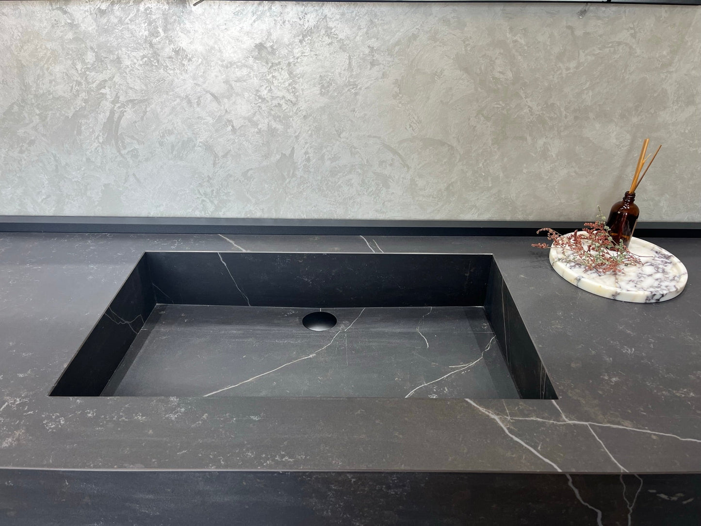 HANDCRAFTED DEKTON KELYA ENGINEERED PORCELAIN SINK (ES-067)