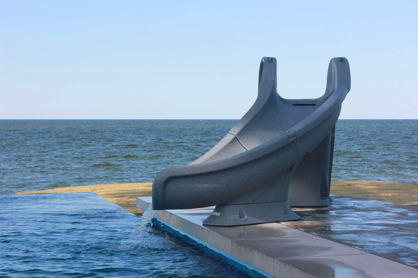 Splash Curved Pool Slide - Global Pool Products