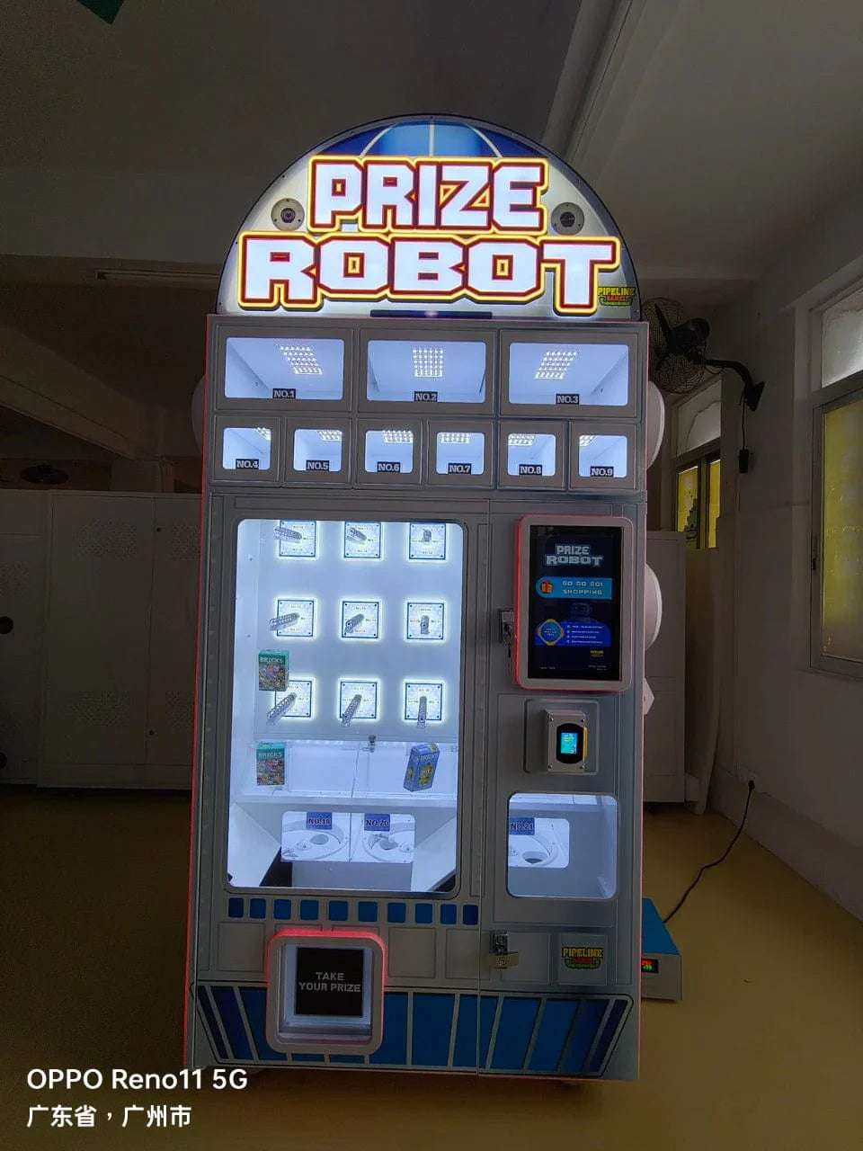 Pipeline Games Prize Robot Arcade Game