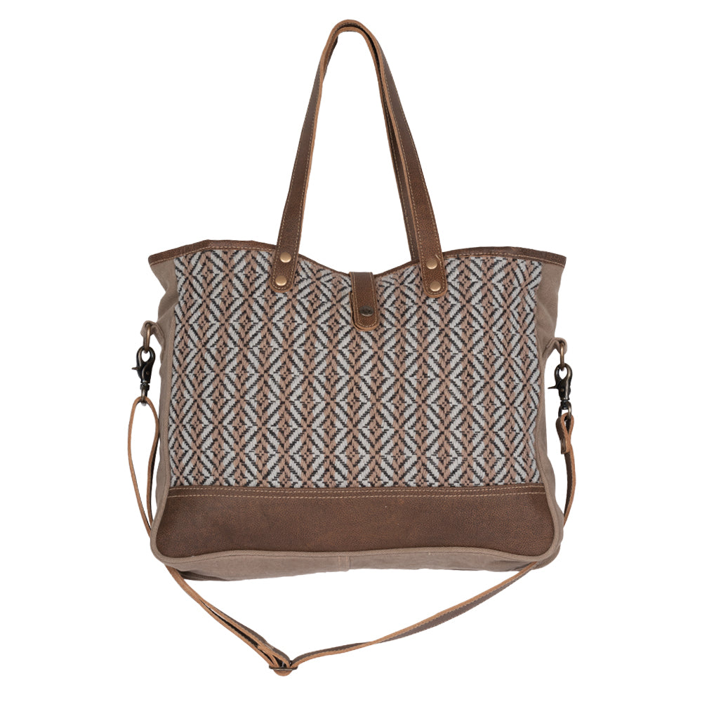 Exquisite Weekender Bag / Luxury Weekend Travel Bag / Premium Overnight Duffle Bag / Elegant Getaway Travel Bag / Chic Weekender Holdall / Classic Travel Duffle Bag / Modern Weekend Carry Bag / Spacious Overnight Weekender Bag / Designer Travel Weekender Bag / Sophisticated Travel Duffle Bag / Urban Luxury Weekender Bag / Minimalist Travel Bag / High-End Weekend Bag / Compact Luxury Travel Bag / Stylish Overnight Bag / Everyday Travel Weekender Bag / Soft Leather Weekender Bag / Premium Carry-On Travel Bag 