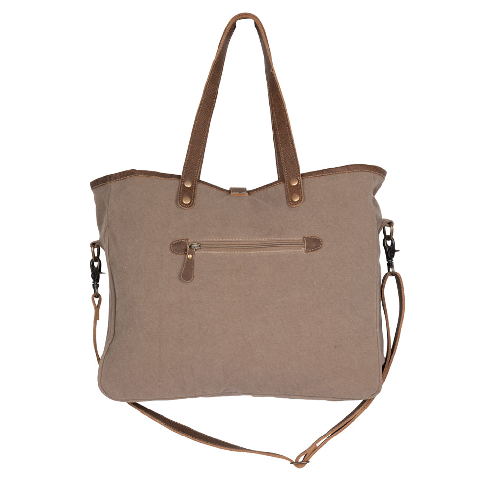 Exquisite Weekender Bag / Luxury Weekend Travel Bag / Premium Overnight Duffle Bag / Elegant Getaway Travel Bag / Chic Weekender Holdall / Classic Travel Duffle Bag / Modern Weekend Carry Bag / Spacious Overnight Weekender Bag / Designer Travel Weekender Bag / Sophisticated Travel Duffle Bag / Urban Luxury Weekender Bag / Minimalist Travel Bag / High-End Weekend Bag / Compact Luxury Travel Bag / Stylish Overnight Bag / Everyday Travel Weekender Bag / Soft Leather Weekender Bag / Premium Carry-On Travel Bag 
