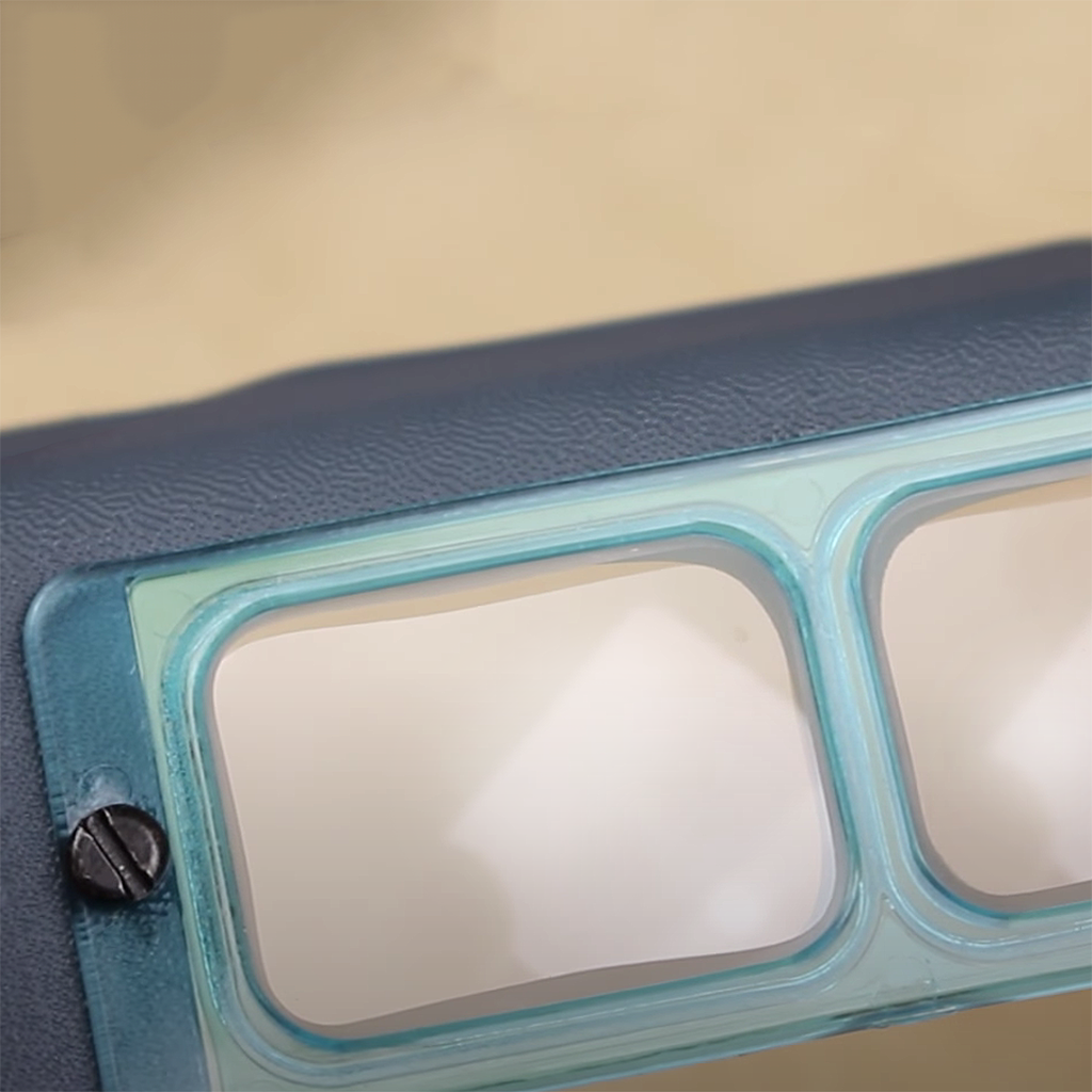 Donegan OptiVISOR DA-5 2.5 X Magnification at 8"