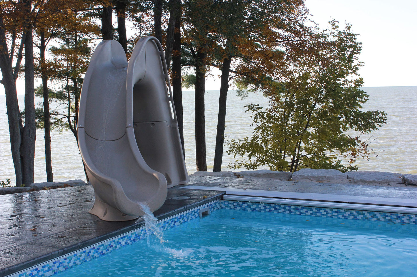 Tidal Wave Curved Pool Slide