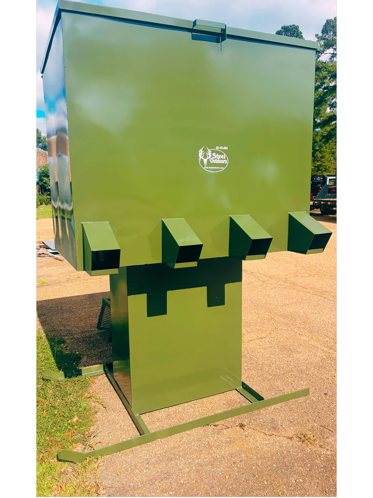Steel Outdoors 2,000 lb 8-Chute Gravity Feeder