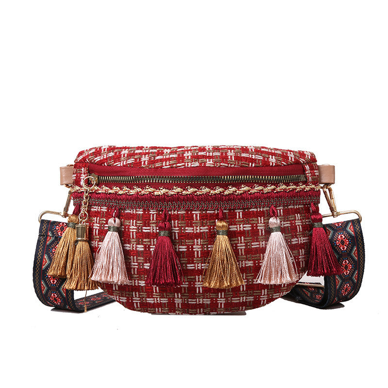 Casual Travel Tassel Woven Shoulder Bag