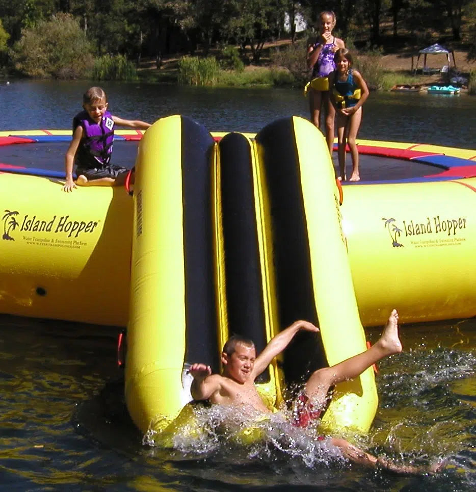 Island Hopper 17′ Bounce N Splash