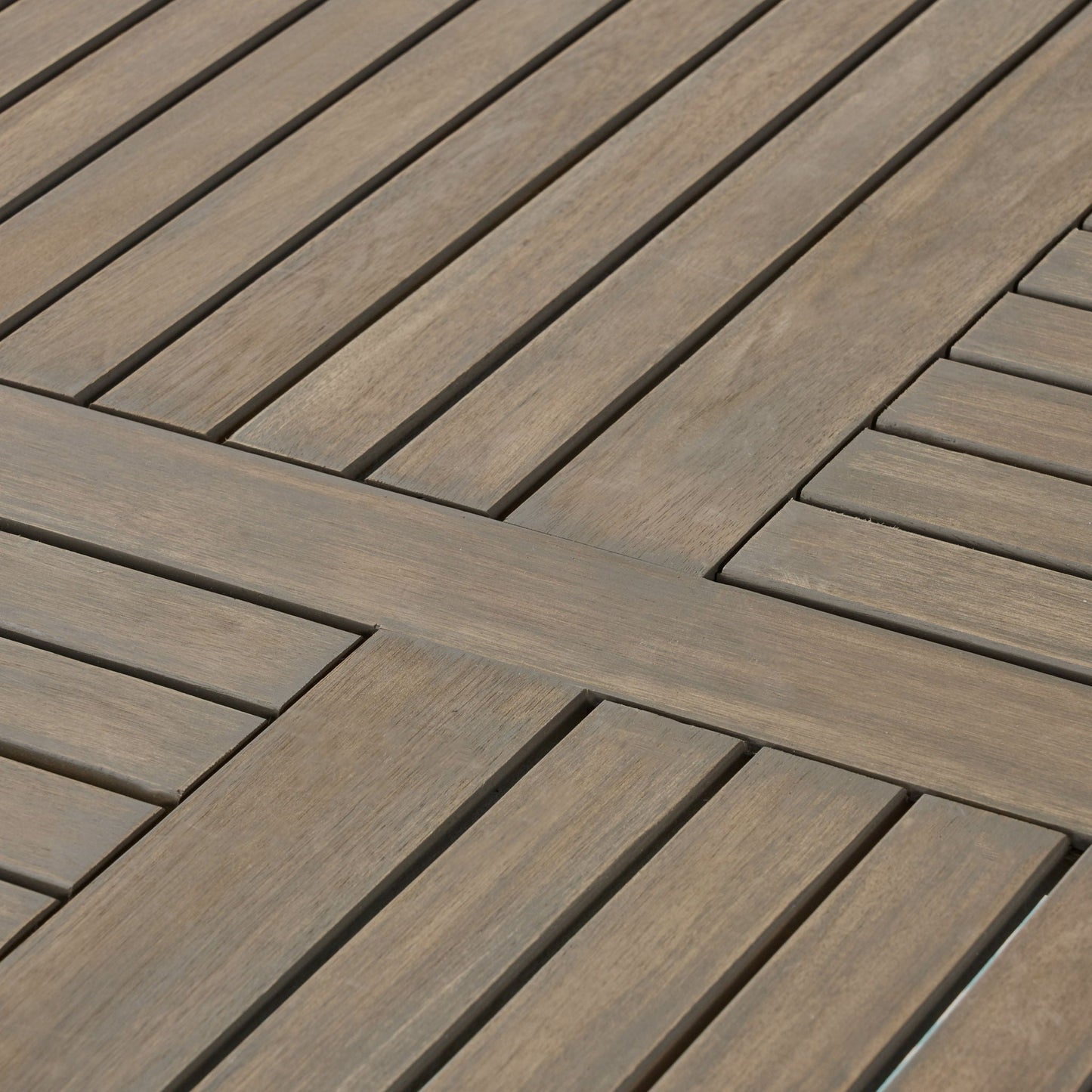 Hermosa Outdoor Acacia Wood Circular Dining Table