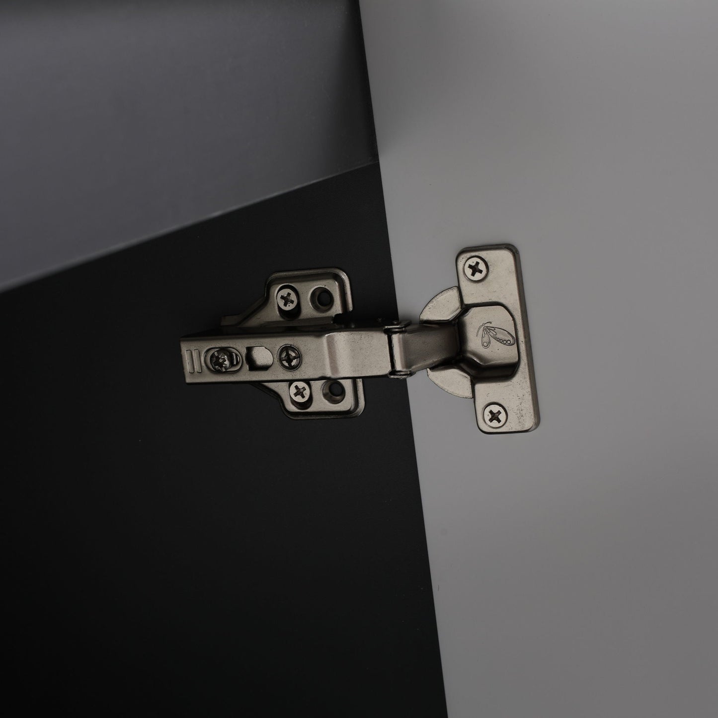 Modern Freestanding Bathroom Vanity With Soft Close Cabinet Doors