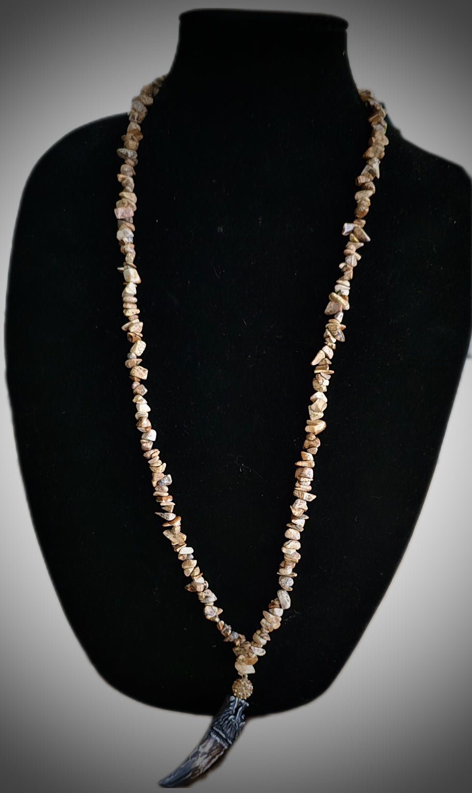 Chipped Jasper Horn Pendant Necklace