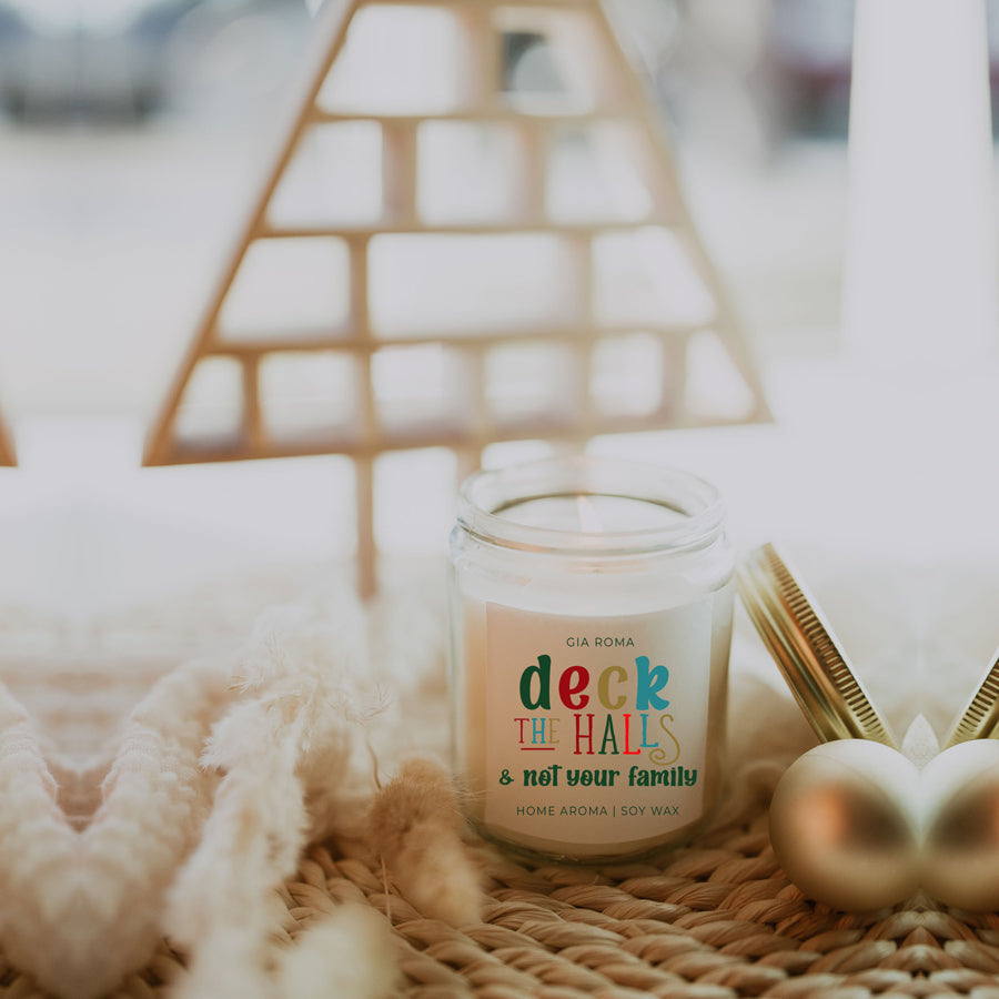 Deck The Halls Holiday Candle 9oz Clove Cinnamon Berry Plum Fir 50hr Burn