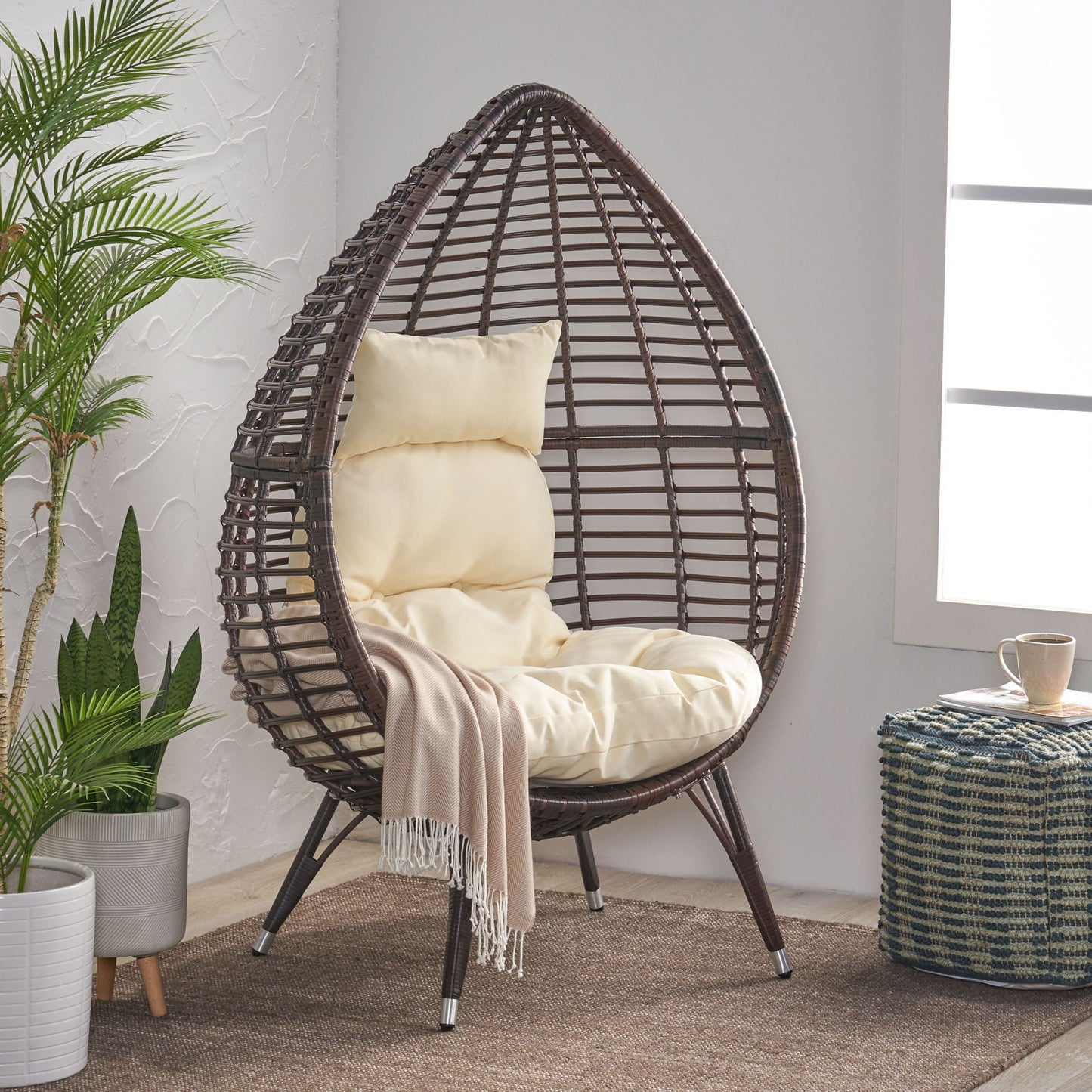 Cutter Teardrop Patio Chair with Water-Resistant Cushion