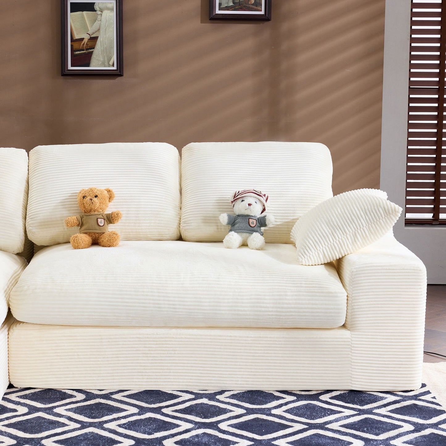 Compressed Sofa With 3 Back Cushions, 2 Throw Pillows