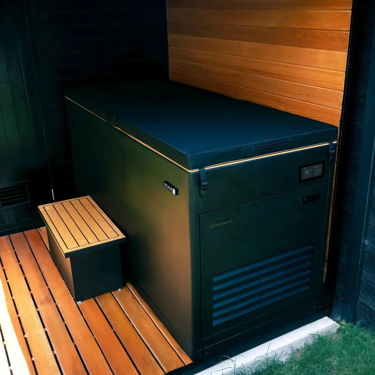 Revive Luxury Cold Plunge