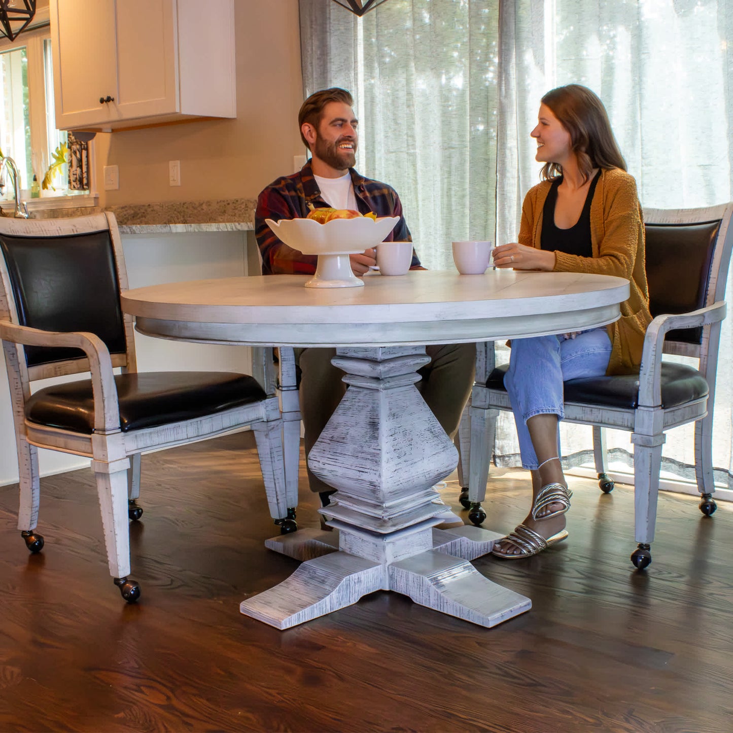Hathaway Montecito 48-in Poker Table and Dining Top with 4 Arm Chairs